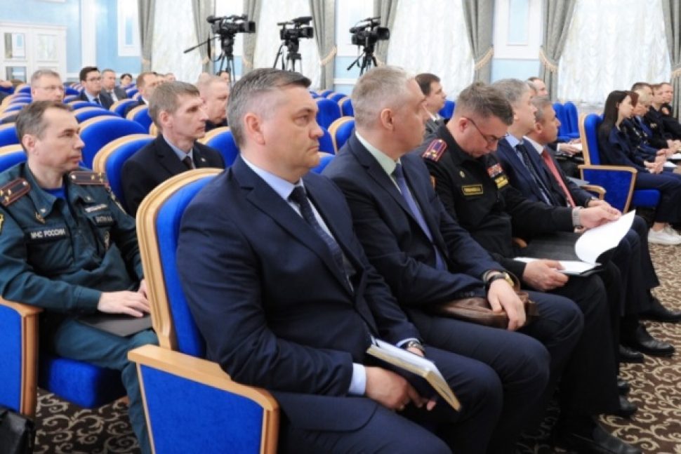 Представители Росгвардии приняли участие в обсуждении в Архангельске мер противодействия терроризму